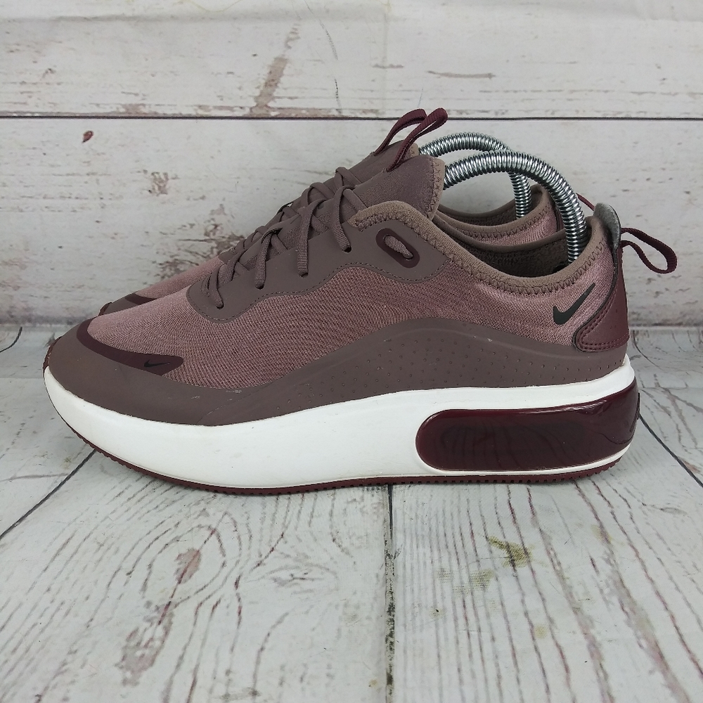 Nike Air Max Dia Plum Eclipse Running Shoes Women's Size 9.5 - Picture 3 of 8